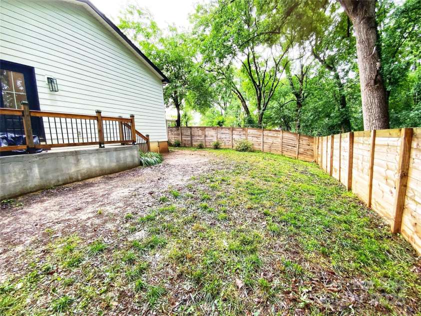 125 Todd Drive, Concord, NC 28025.  MLS# CAR4265272, YatesRealty ID 25499. 