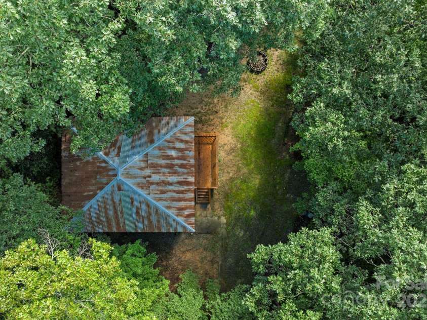 118 Blossom Road, Brevard, NC 28712.  MLS# CAR4289318, YatesRealty ID 255. 