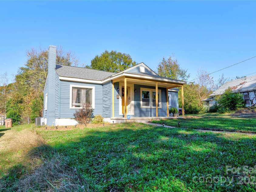 710 Elm Street, Shelby, NC 28150.  MLS# CAR4197585, YatesRealty ID 255. Front Left
