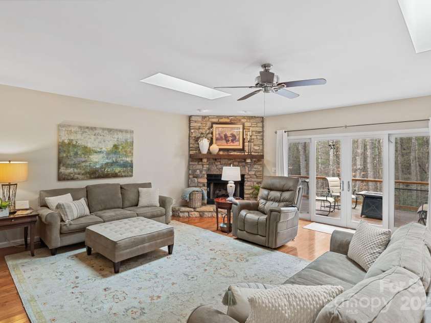 17 Sweetwater Oaks Drive, Fletcher, NC 28732.  MLS# CAR4233584, YatesRealty ID 2550. 