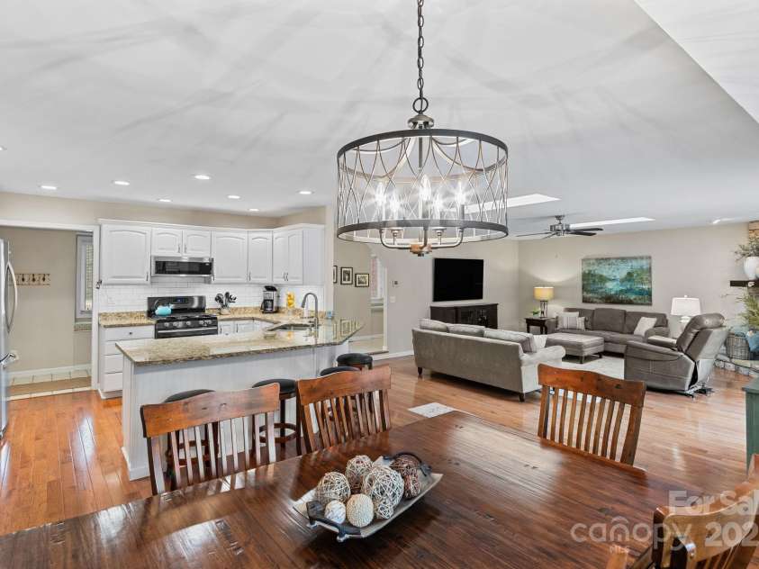 17 Sweetwater Oaks Drive, Fletcher, NC 28732.  MLS# CAR4233584, YatesRealty ID 2550. 