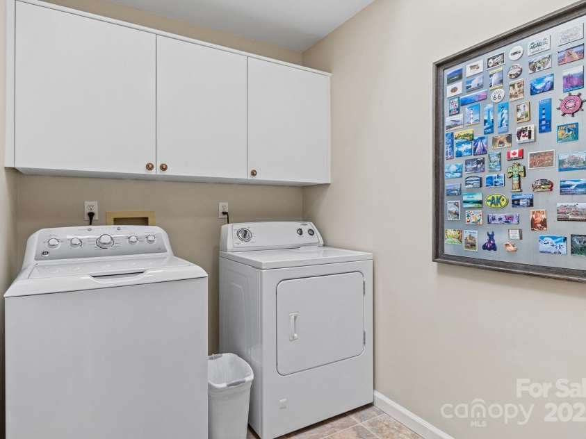 17 Sweetwater Oaks Drive, Fletcher, NC 28732.  MLS# CAR4233584, YatesRealty ID 2550. 