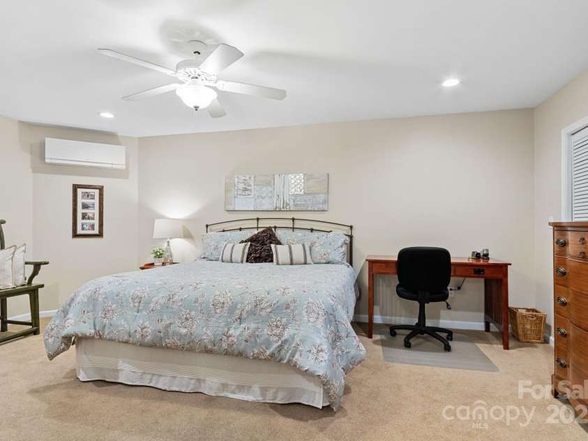 17 Sweetwater Oaks Drive, Fletcher, NC 28732.  MLS# CAR4233584, YatesRealty ID 2550. Bonus room in Basement