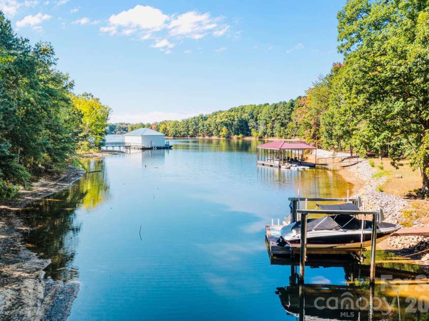 19322 Yachtman Drive, Cornelius, NC 28031.  MLS# CAR4349479, YatesRealty ID 2550. 