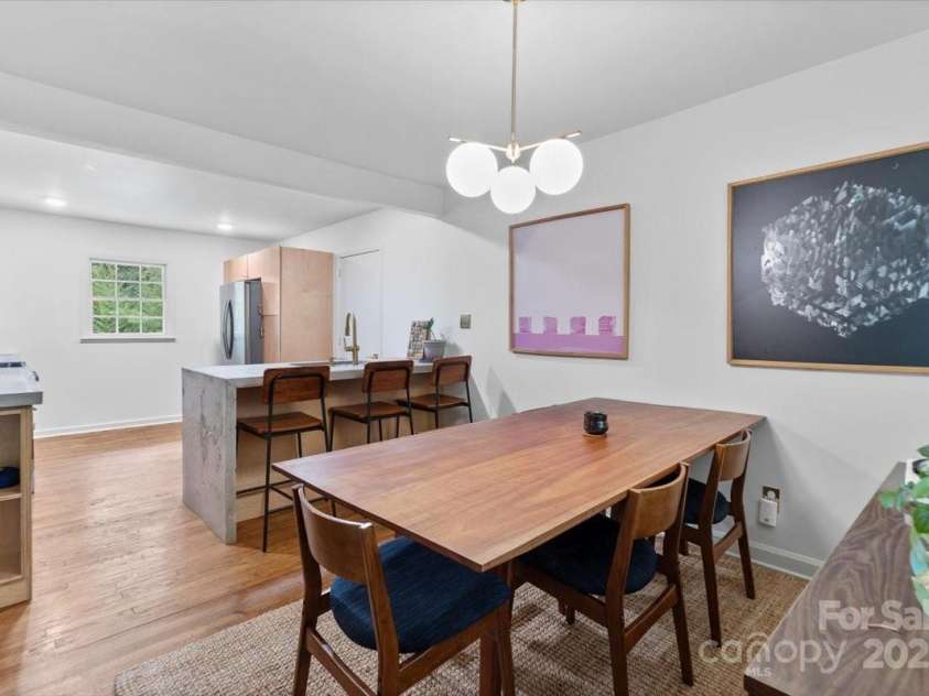 1344 Shannonhouse Drive, Charlotte, NC 28215.  MLS# CAR4265723, YatesRealty ID 25501. 
