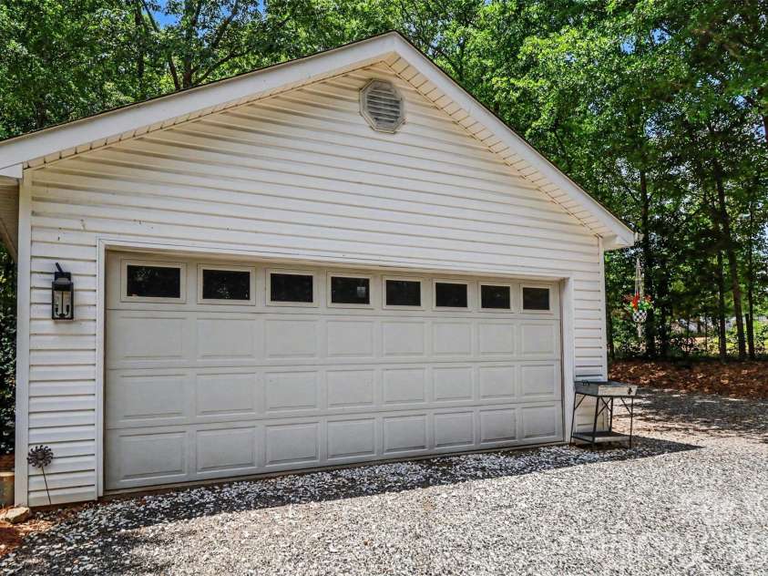 4037 Old Williamston Road, Belton, SC 29627.  MLS# CAR4384934, YatesRealty ID 25501. 