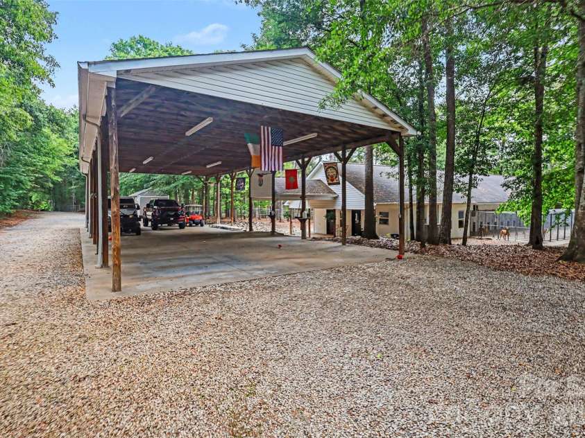 4037 Old Williamston Road, Belton, SC 29627.  MLS# CAR4384934, YatesRealty ID 25501. 