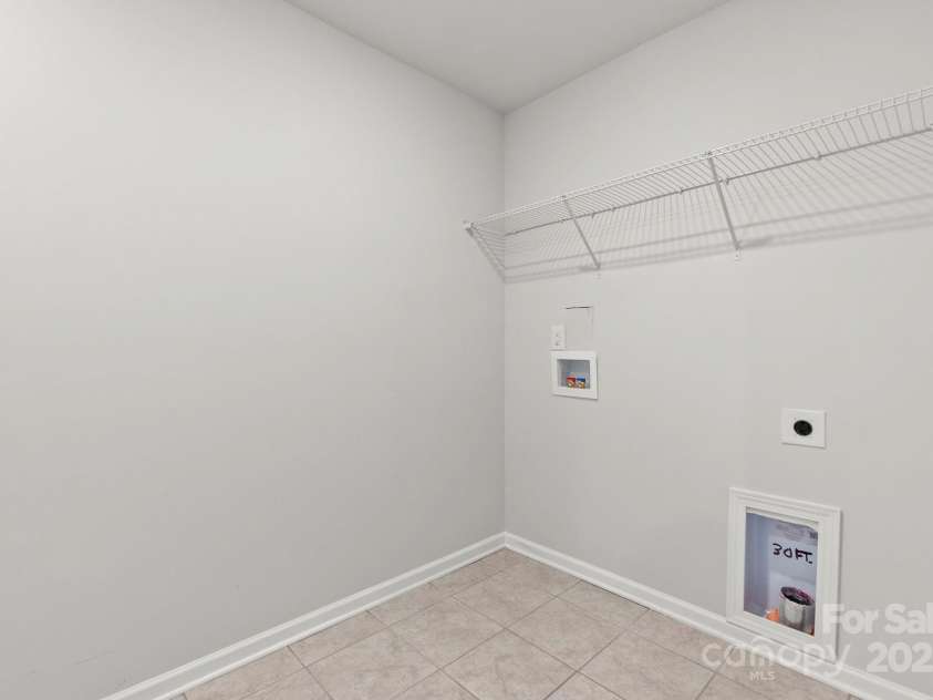 707 Olde England Drive, Lincolnton, NC 28092.  MLS# CAR4270152, YatesRealty ID 25503. Representative Photo