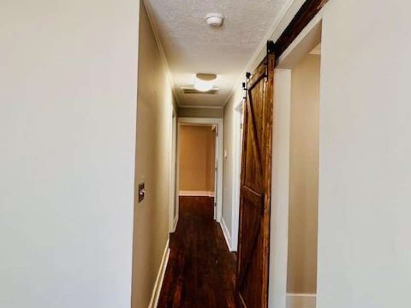 111 Sunset Hill Drive, Etowah, NC 28729.  MLS# CAR4271417, YatesRealty ID 25504. 