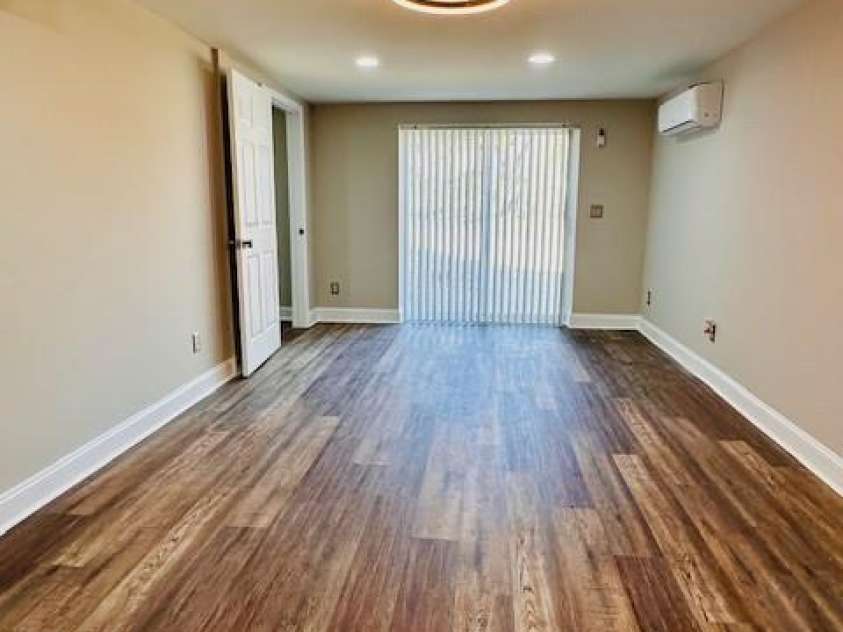 111 Sunset Hill Drive, Etowah, NC 28729.  MLS# CAR4271417, YatesRealty ID 25504. 