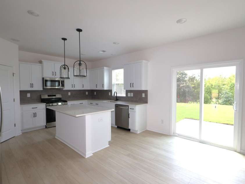 1558 Kate Cecil Way, York, SC 29745.  MLS# CAR4386542, YatesRealty ID 25506. Kitchen