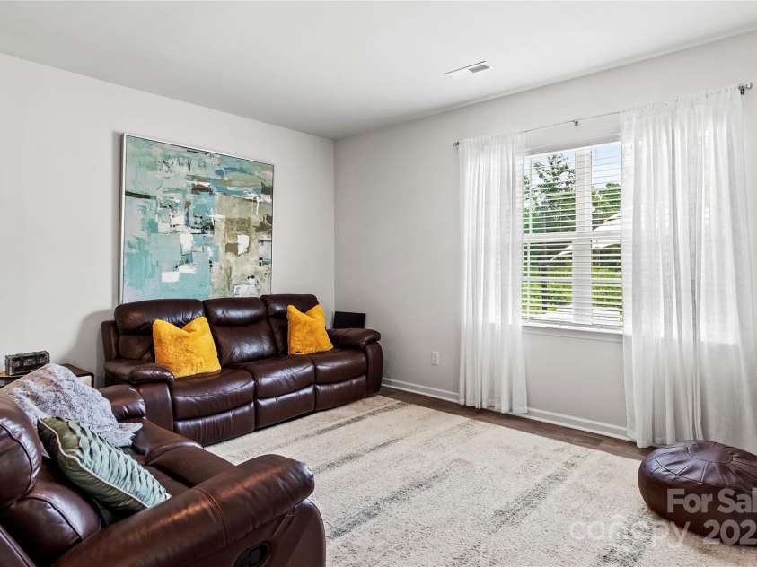 192 Culloden Drive, Mocksville, NC 27028.  MLS# CAR4272605, YatesRealty ID 25506. 