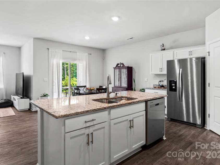 192 Culloden Drive, Mocksville, NC 27028.  MLS# CAR4272605, YatesRealty ID 25506. 