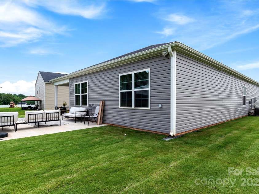 192 Culloden Drive, Mocksville, NC 27028.  MLS# CAR4272605, YatesRealty ID 25506. 