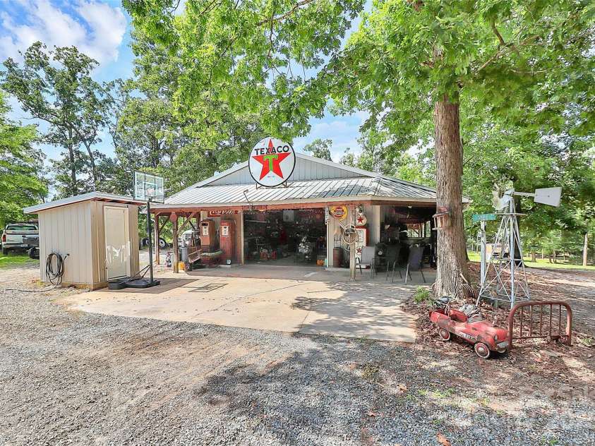 3311 Camden Road, Marshville, NC 28103.  MLS# CAR4273133, YatesRealty ID 25507. 