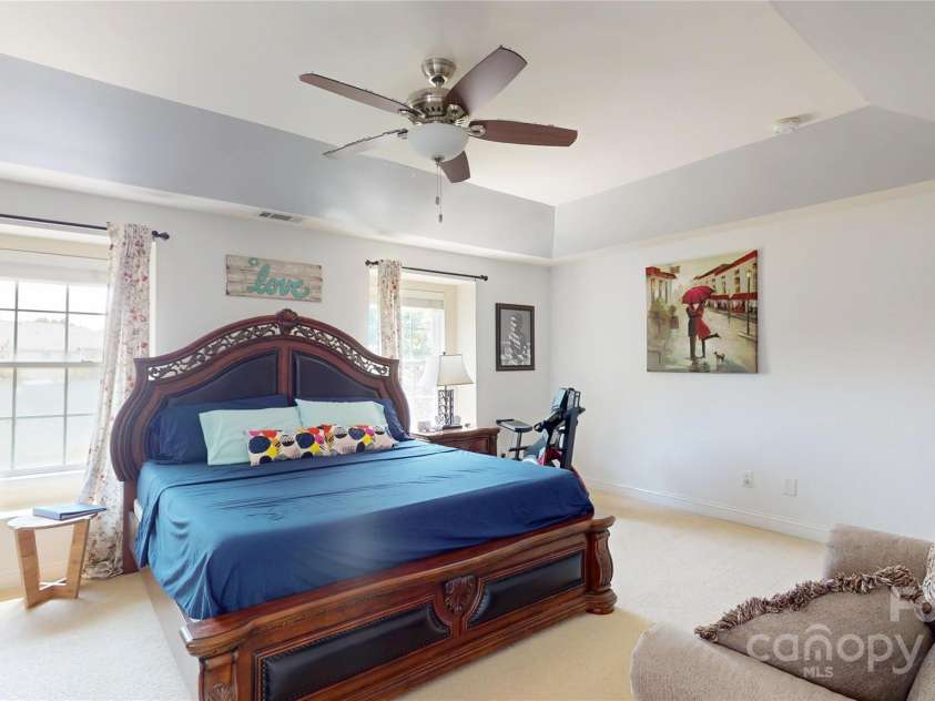 6313 Woodland Commons Drive, Charlotte, NC 28269.  MLS# CAR4273622, YatesRealty ID 25508. 