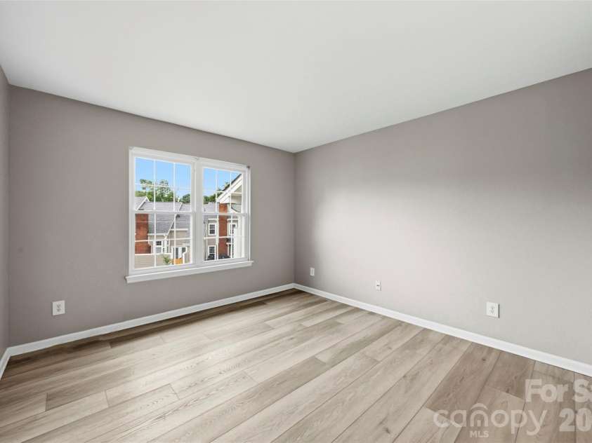 9320 South Vicksburg Park Court, Charlotte, NC 28210.  MLS# CAR4384315, YatesRealty ID 25508. Bedroom