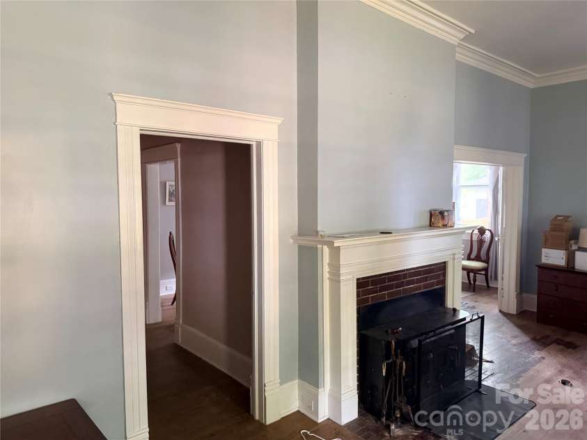 425 Ellis Street, Salisbury, NC 28144.  MLS# CAR4386434, YatesRealty ID 25509. 