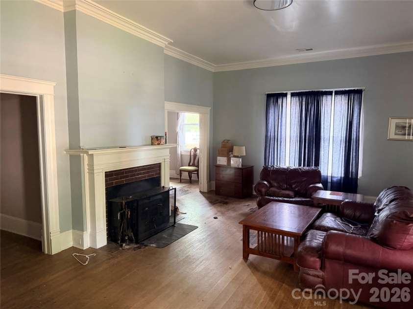 425 Ellis Street, Salisbury, NC 28144.  MLS# CAR4386434, YatesRealty ID 25509. 