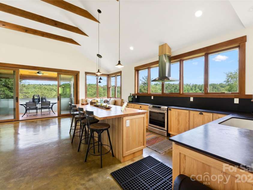 13 New Home Road, Marshall, NC 28753.  MLS# CAR4274055, YatesRealty ID 25510. 