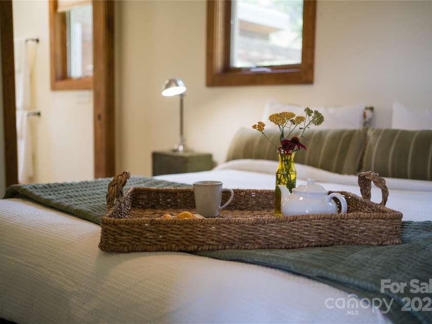 13 New Home Road, Marshall, NC 28753.  MLS# CAR4274055, YatesRealty ID 25510. Bedroom 1