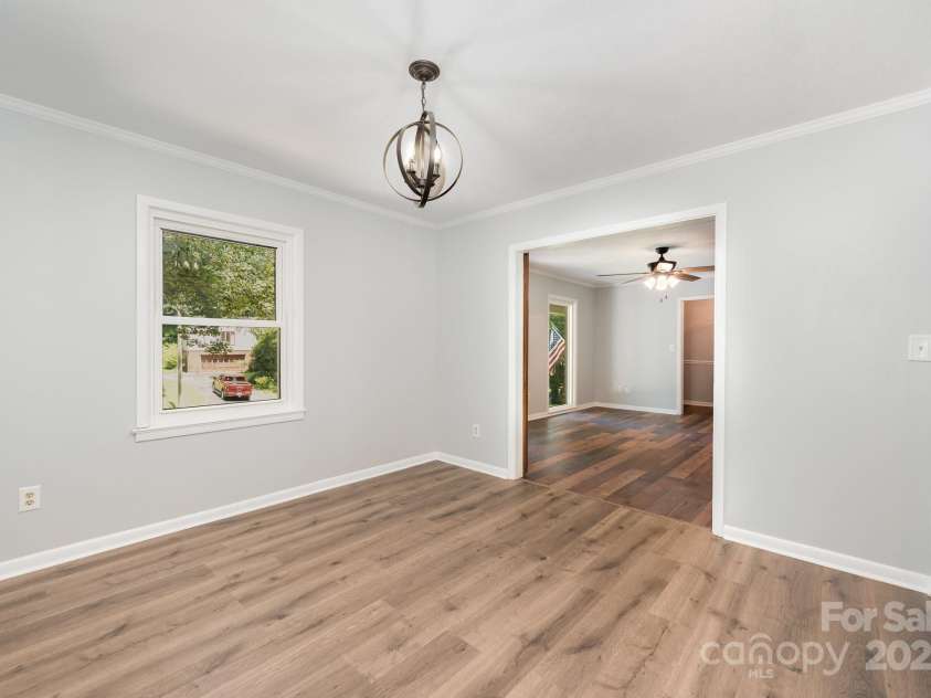 114 Elmwood Drive, Salisbury, NC 28147.  MLS# CAR4263593, YatesRealty ID 25511. 