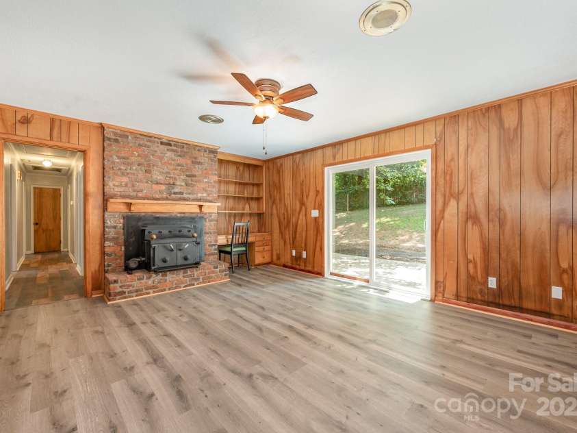 114 Elmwood Drive, Salisbury, NC 28147.  MLS# CAR4263593, YatesRealty ID 25511. 