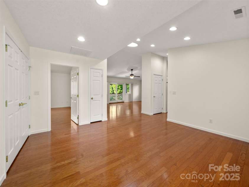 437 Kyfields None, Weaverville, NC 28787.  MLS# CAR4276398, YatesRealty ID 25512. 