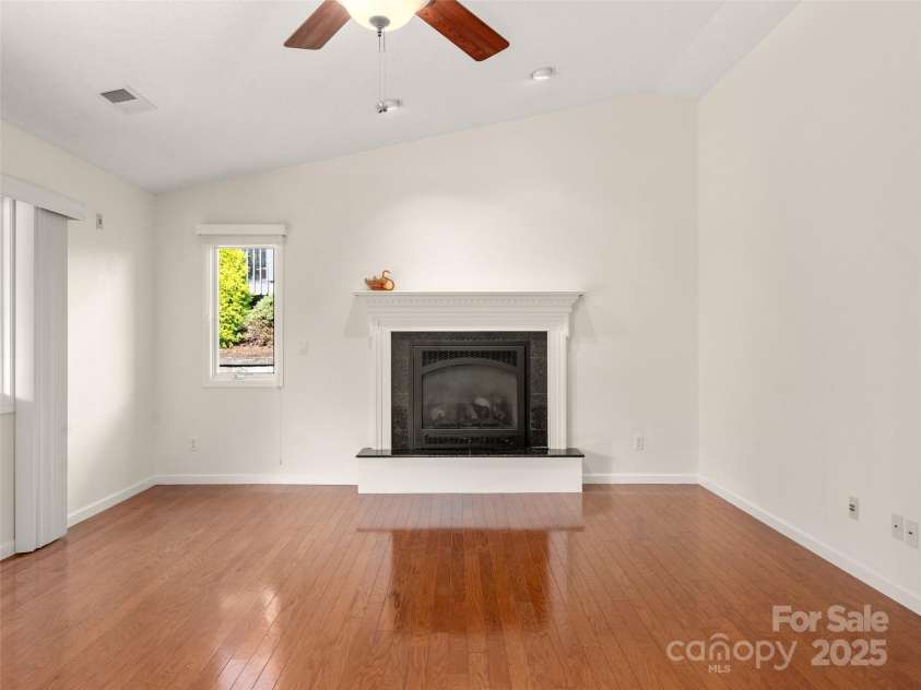 437 Kyfields None, Weaverville, NC 28787.  MLS# CAR4276398, YatesRealty ID 25512. 