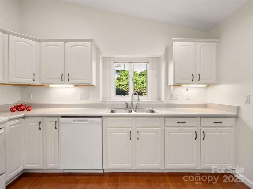 437 Kyfields None, Weaverville, NC 28787.  MLS# CAR4276398, YatesRealty ID 25512. 