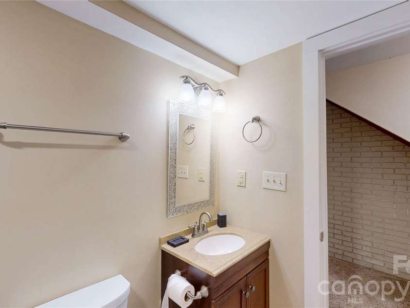 103 Woodfield Drive, Asheville, NC 28803.  MLS# CAR4386068, YatesRealty ID 25513. Recreation Area Full bath