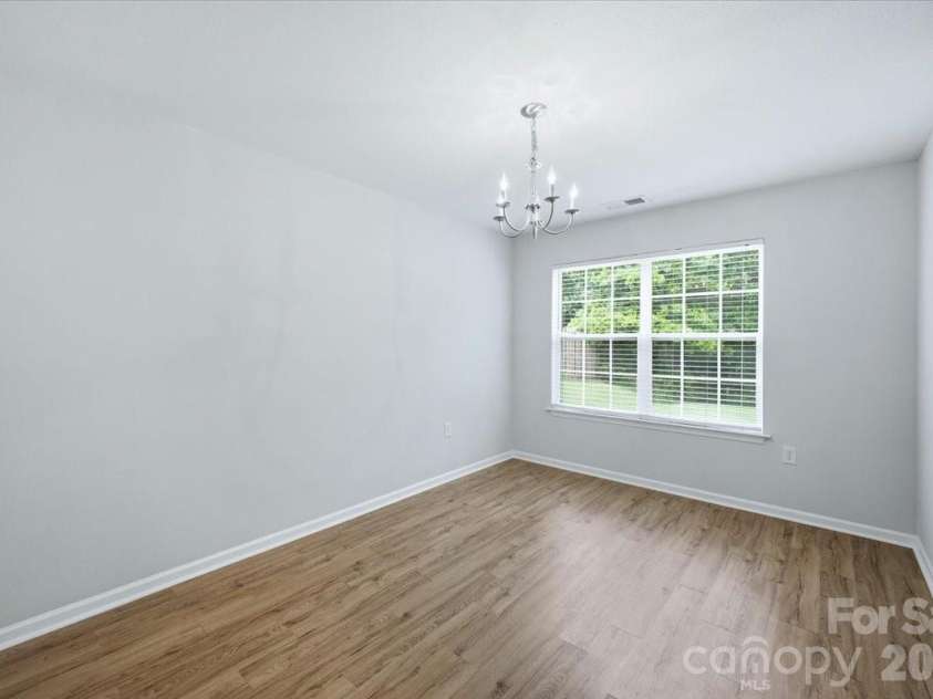 7143 Wandering Creek Drive, Charlotte, NC 28216.  MLS# CAR4386646, YatesRealty ID 25515. 