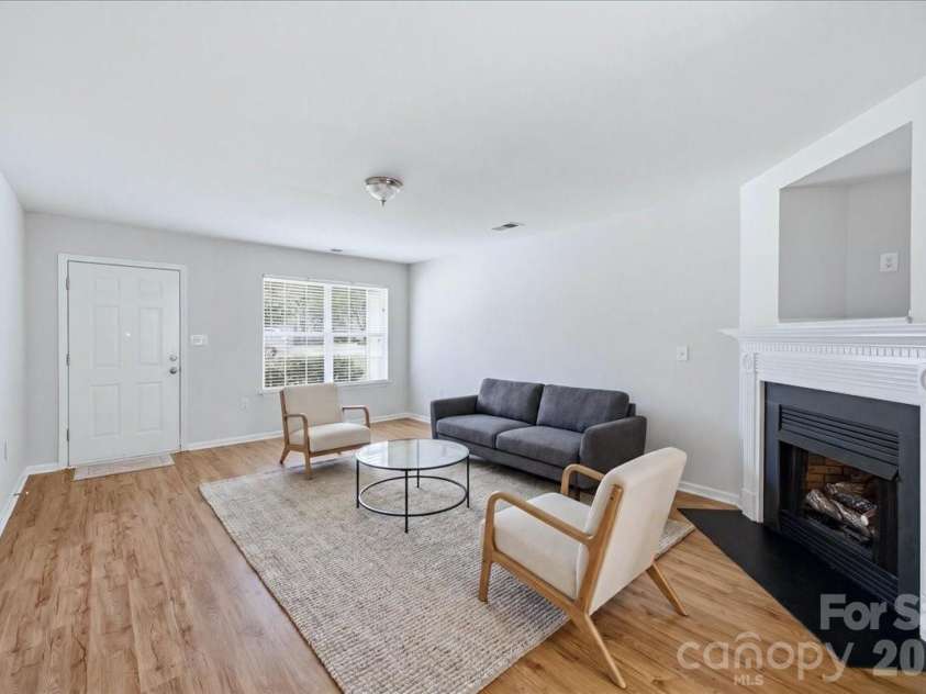 7143 Wandering Creek Drive, Charlotte, NC 28216.  MLS# CAR4386646, YatesRealty ID 25515. Virtually Staged