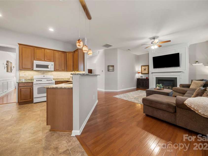2009 Clover Hill Road, Fort Mill, SC 29707.  MLS# CAR4276899, YatesRealty ID 25516. 