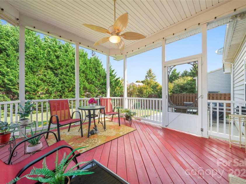 2009 Clover Hill Road, Fort Mill, SC 29707.  MLS# CAR4276899, YatesRealty ID 25516. 