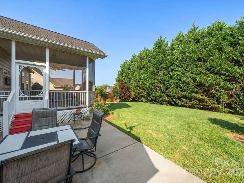 2009 Clover Hill Road, Fort Mill, SC 29707.  MLS# CAR4276899, YatesRealty ID 25516. 