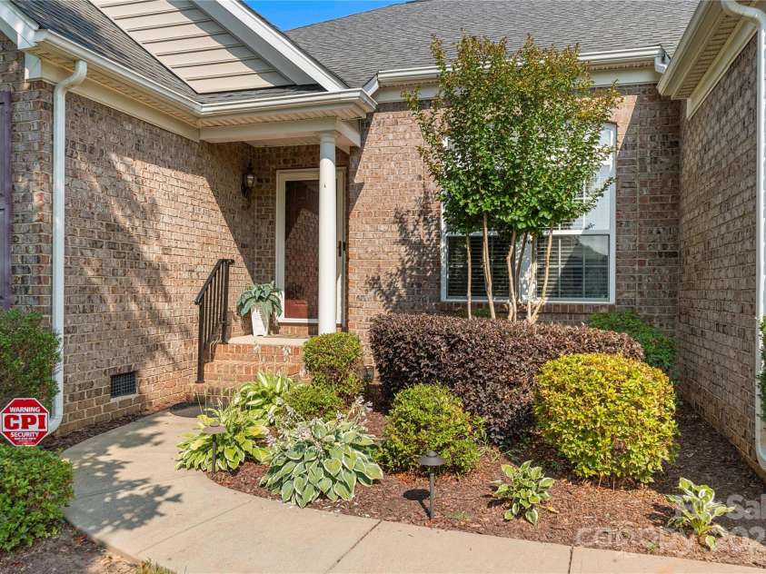 2009 Clover Hill Road, Fort Mill, SC 29707.  MLS# CAR4276899, YatesRealty ID 25516. 