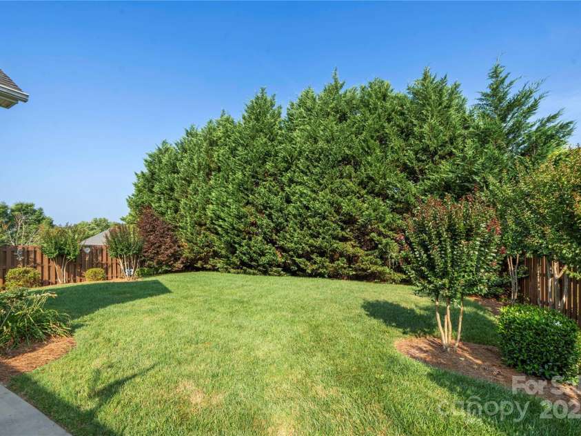2009 Clover Hill Road, Fort Mill, SC 29707.  MLS# CAR4276899, YatesRealty ID 25516. 