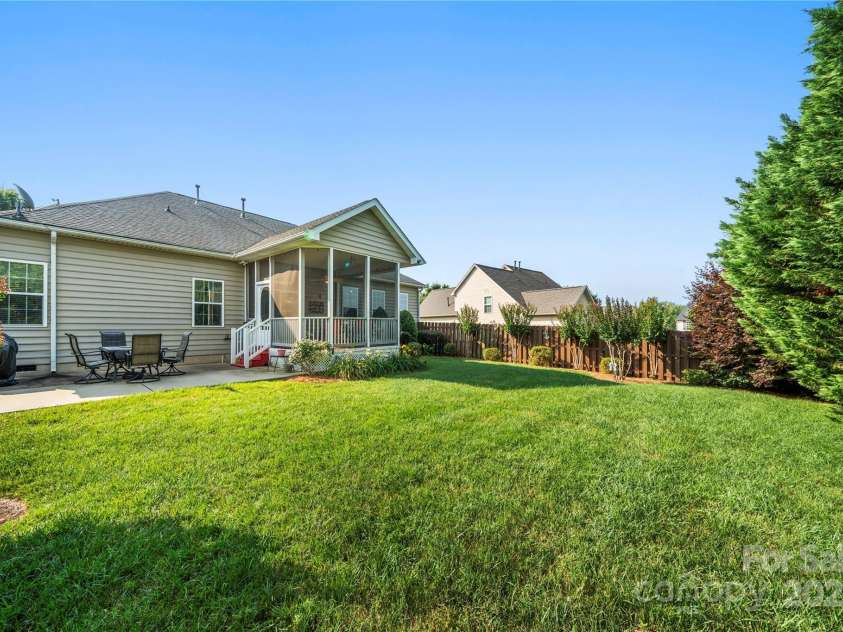 2009 Clover Hill Road, Fort Mill, SC 29707.  MLS# CAR4276899, YatesRealty ID 25516. 