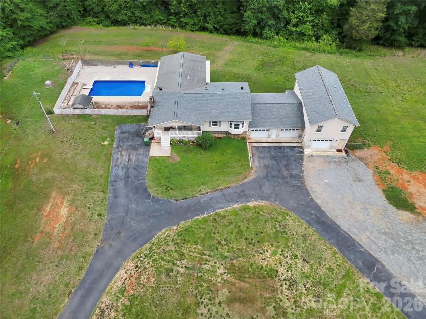 229 Oakridge Road, Stanley, NC 28164.  MLS# CAR4386671, YatesRealty ID 25518. Aerial Front view