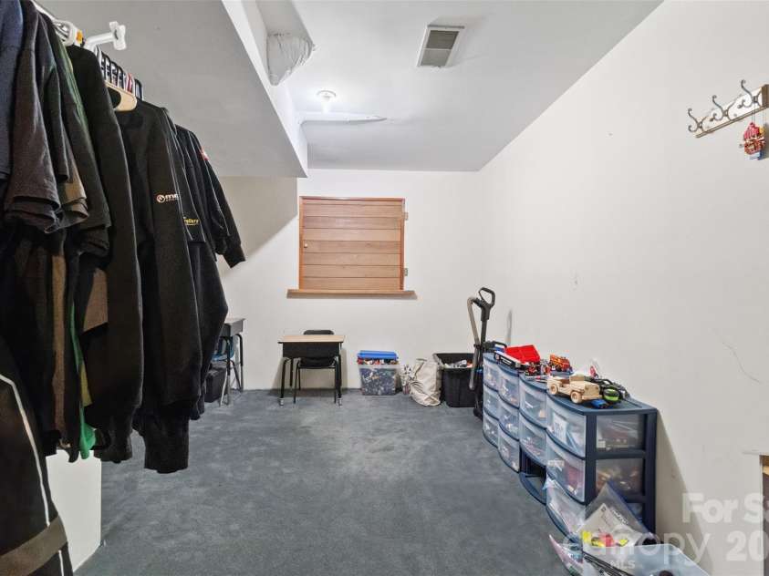 229 Oakridge Road, Stanley, NC 28164.  MLS# CAR4386671, YatesRealty ID 25518. Bonus room/basement