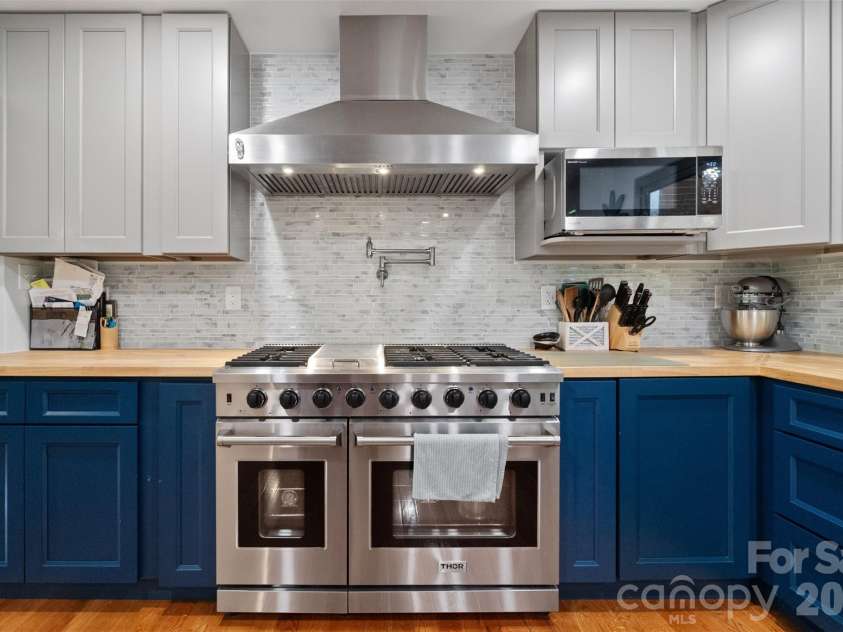 229 Oakridge Road, Stanley, NC 28164.  MLS# CAR4386671, YatesRealty ID 25518. Kitchen