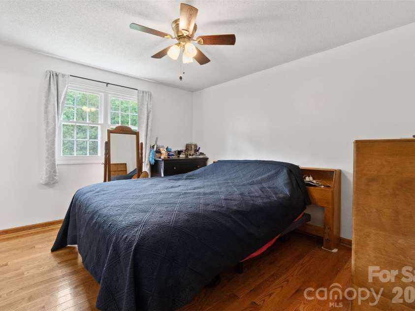 229 Oakridge Road, Stanley, NC 28164.  MLS# CAR4386671, YatesRealty ID 25518. Primary bedroom