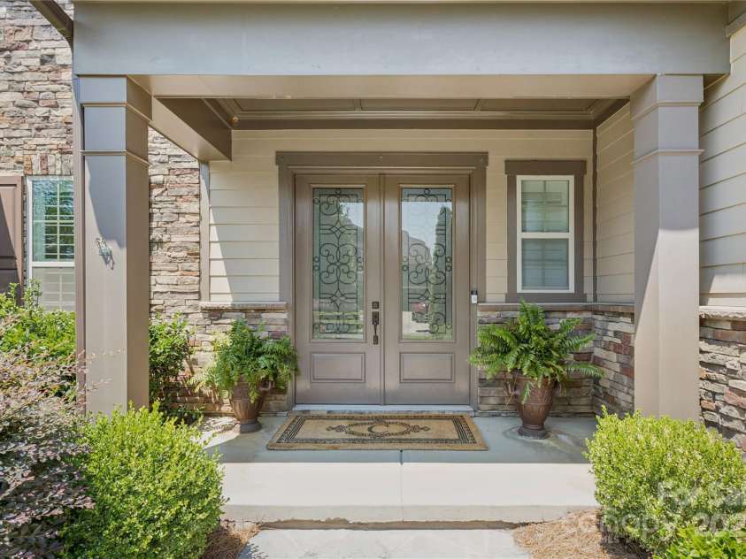 307 Newington Court, Fort Mill, SC 29715.  MLS# CAR4276358, YatesRealty ID 25518. 