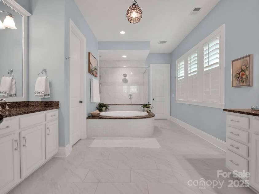 307 Newington Court, Fort Mill, SC 29715.  MLS# CAR4276358, YatesRealty ID 25518. 