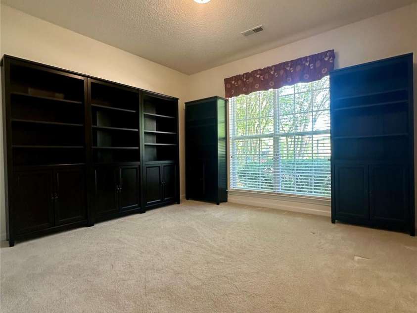 106 Old Willow Road, Mooresville, NC 28115.  MLS# CAR4370993, YatesRealty ID 25519. 