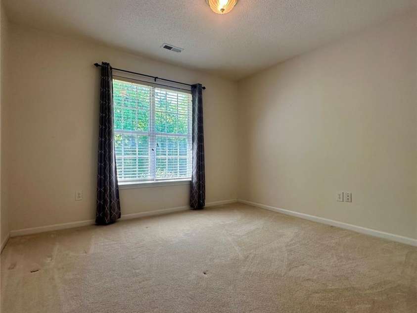 106 Old Willow Road, Mooresville, NC 28115.  MLS# CAR4370993, YatesRealty ID 25519. 