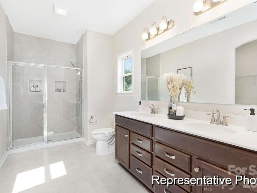 1840 Hunter Oaks Lane, Lincolnton, NC 28092.  MLS# CAR4338319, YatesRealty ID 2552. 