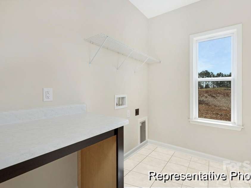 1840 Hunter Oaks Lane, Lincolnton, NC 28092.  MLS# CAR4338319, YatesRealty ID 2552. 