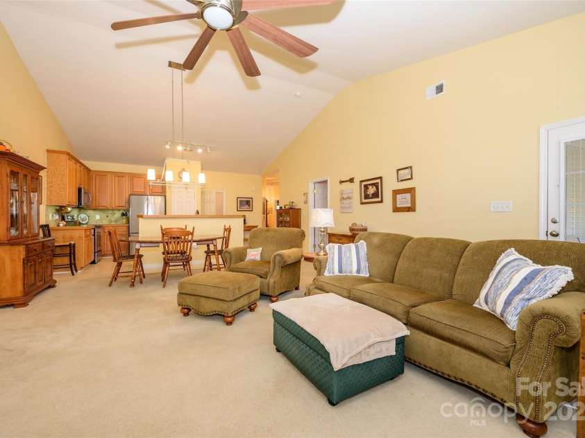 4642 Willow Glen Road, Harrisburg, NC 28075.  MLS# CAR4224090, YatesRealty ID 2552. 